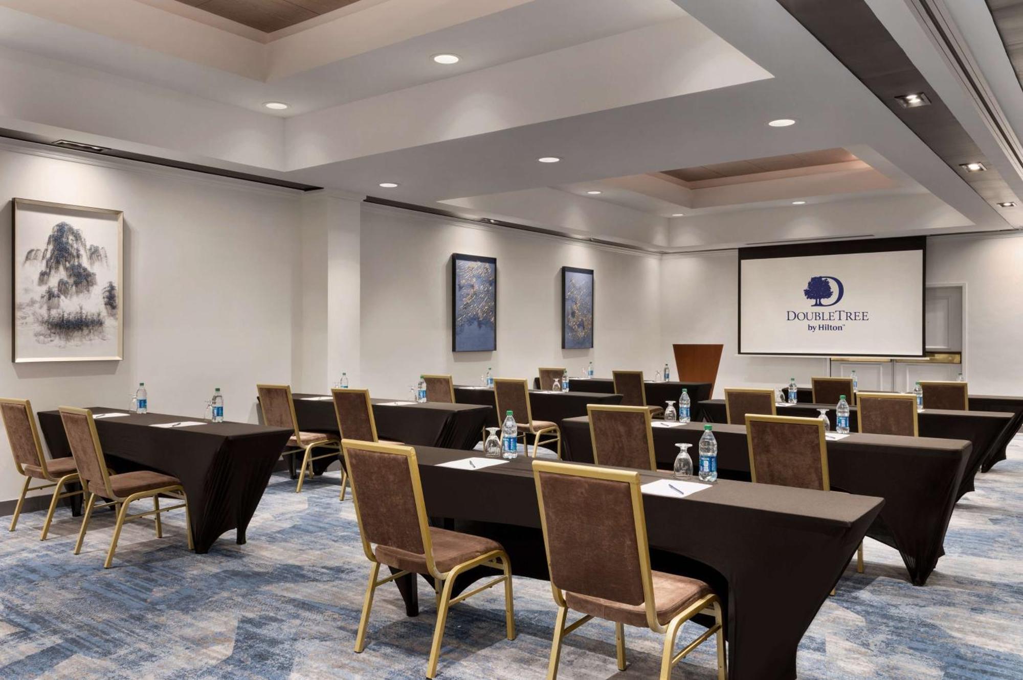 Hotel Doubletree By Hilton San Francisco South Airport Blvd South San Francisco Esterno foto