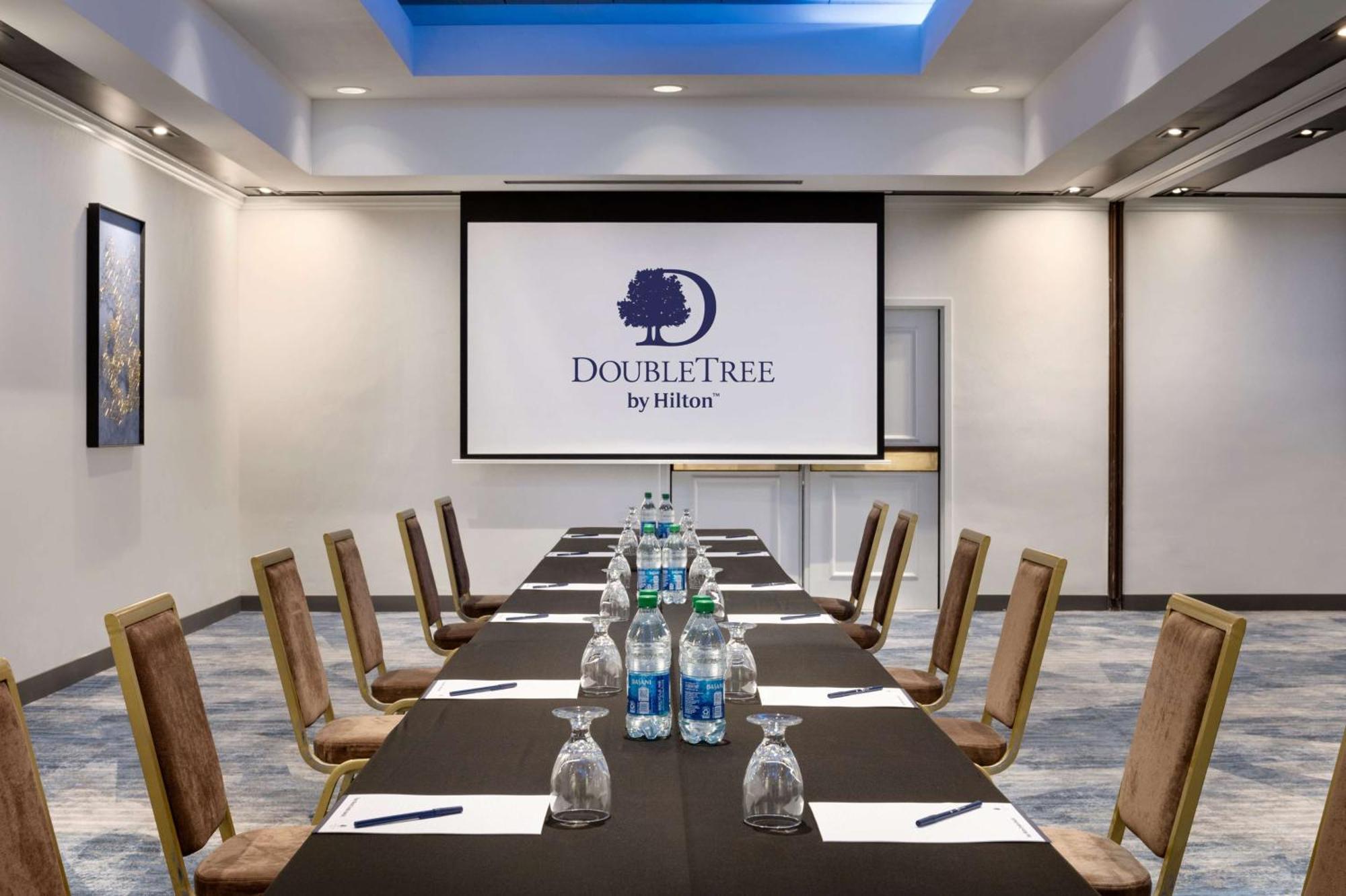 Hotel Doubletree By Hilton San Francisco South Airport Blvd South San Francisco Esterno foto