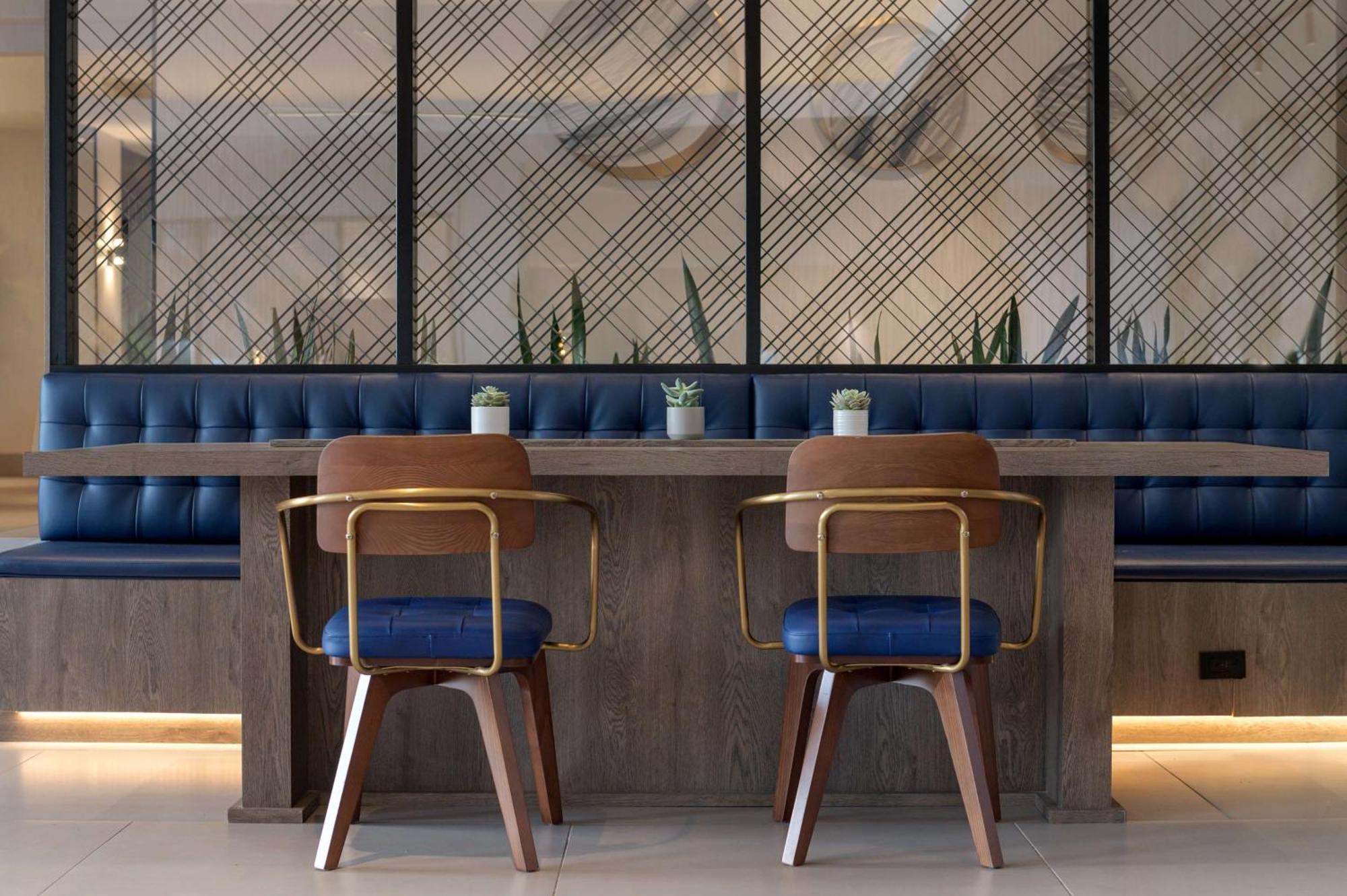 Hotel Doubletree By Hilton San Francisco South Airport Blvd South San Francisco Esterno foto